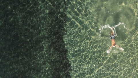 视频素材 4K海边自然风光宣传片Skiathos with the DJI Mavic 2 Pro