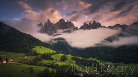视频素材 4K群山云海自然风光延时宣传片 Breath of the Dolomites Timelapse