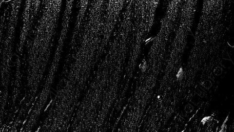 视频素材-雨水下雨水滴落在玻璃上滑落Drip_Close-Up