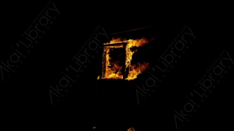 视频素材-木头燃烧火焰Fire_Frame_TheeQuarterBack_120fps_09